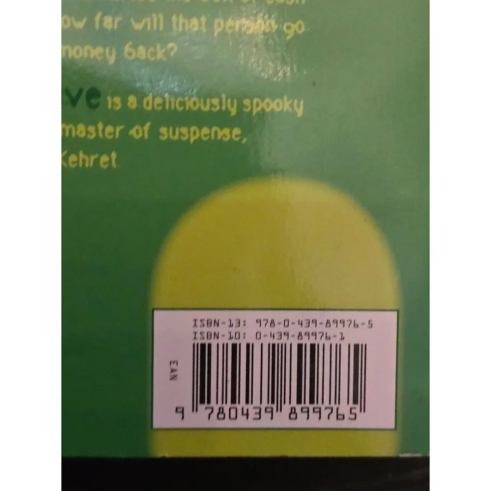 The Ghost's Grave by Peg Kehret Horror Paperback
